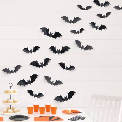 Flying Bat Wall Decorating Kit