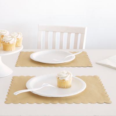 Kraft Paper Scalloped Placemats (pack quantity 8)